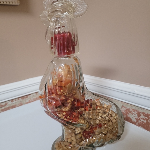 Decor - Picture 2 of 3